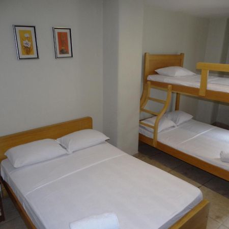 Hotel Onix Gold Гуаякуил Стая снимка